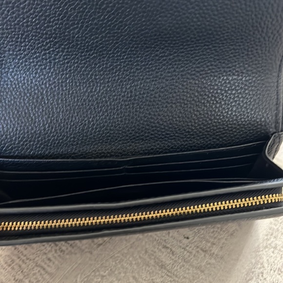 Tory Burch Britten Duo Envelope Continental Wallet - Picture 4 of 11